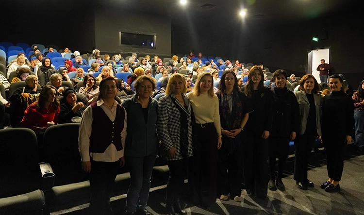 İlk defa sinemaya gittiler! Atakum'un kırsalınki 150 kadın beyazperdeyle buluştu