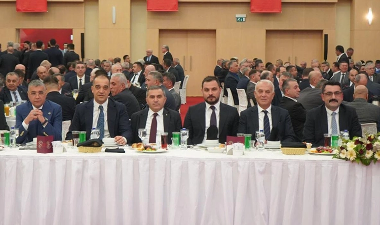 MHP Samsun Teşkilatı, Bahçeli ile iftar yaptı