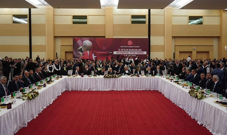 MHP Samsun Teşkilatı, Bahçeli ile iftar yaptı