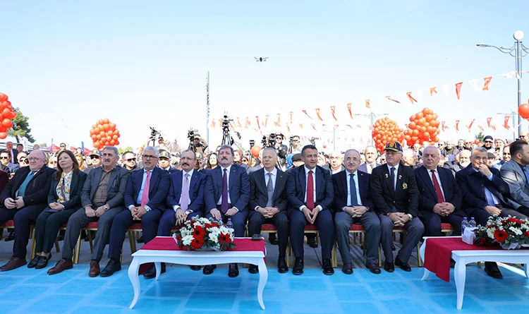 Samsun’un yeni vitrini açıldı: Astorya, İstiklal Meydanı ve Tanıtım Merkezi Samsun’un yeni vitrini açıldı: Astorya, İstiklal Meydanı ve Tanıtım Merkezi