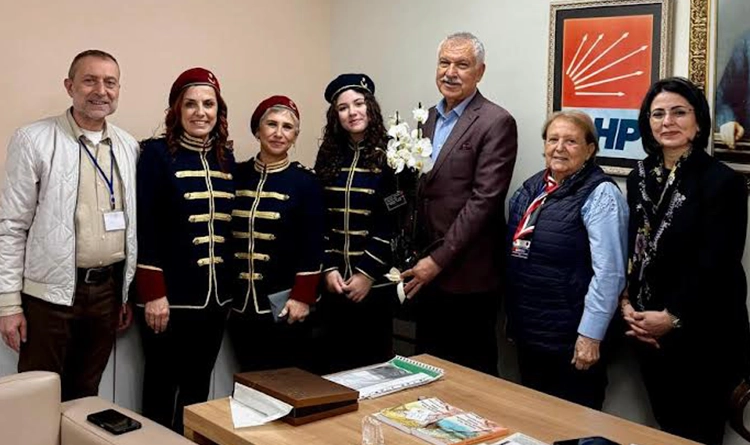 Adana’da Atakum Belediyesi Cumhuriyet Kadınları Bandosu rüzgarı Adana’da Atakum Belediyesi Cumhuriyet Kadınları Bandosu rüzgarı