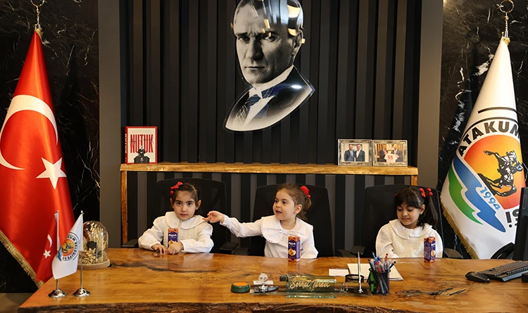 Atakum Belediyesi makamı çocuklara emanet