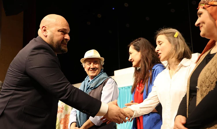 Atakum'da festival tadında program: Tiyatro günleri büyük ilgi gördü