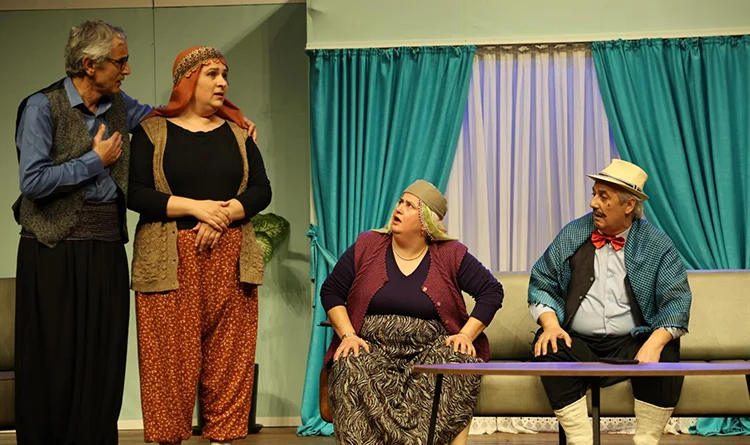 Atakum'da festival tadında program: Tiyatro günleri büyük ilgi gördü