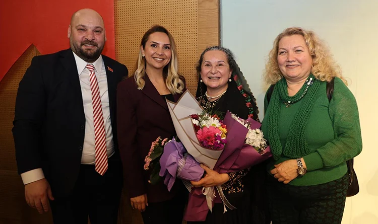 Atakum'da festival tadında program: Tiyatro günleri büyük ilgi gördü