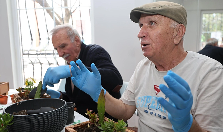Atakum’da renkli anlar: Büyükler için teraryum atölyesi