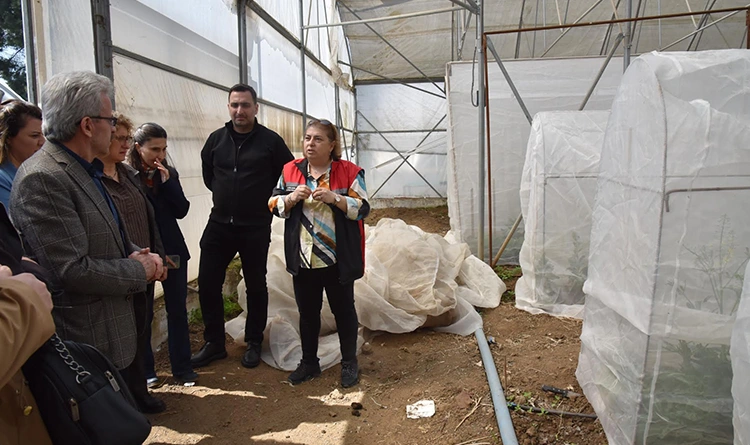 Atakumlu muhtarlar tarım üssünü ziyaret etti