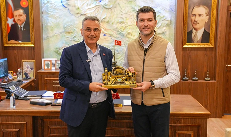 Başkan İhsan Kurnaz’dan Erbaa’da temaslar