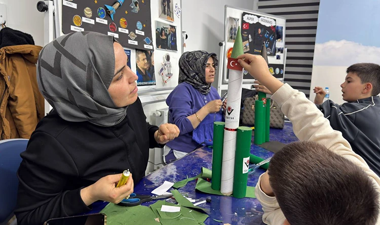 Canik’te 23 Nisan coşkusu: Aileler atölyelerde buluştu