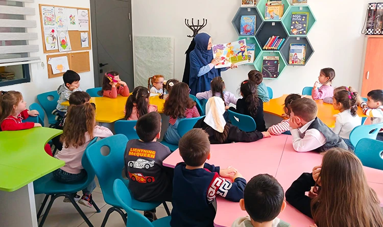 Canik’te gençler kütüphaneye akın ediyor
