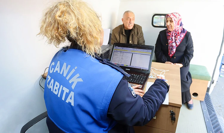 Canik’te mobil zabıta dönemi: Talepler yerinde dinleniyor