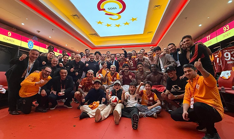 Derbide tarihi fark: Galatasaray Fenerbahçe’yi 3-0 ezdi