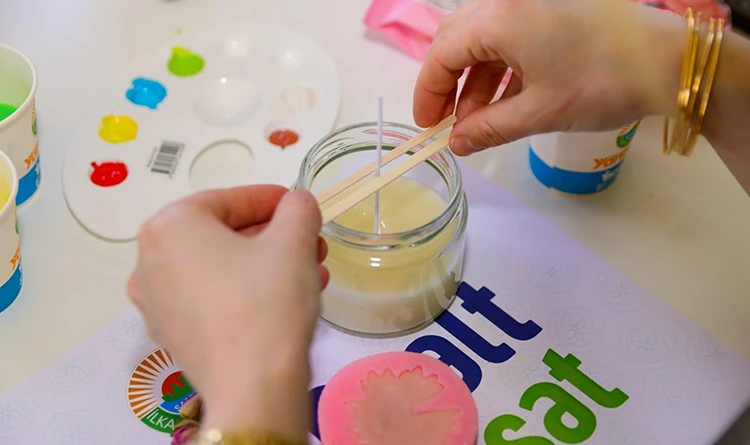 İlkadım’da cam atıklar sanata dönüştü