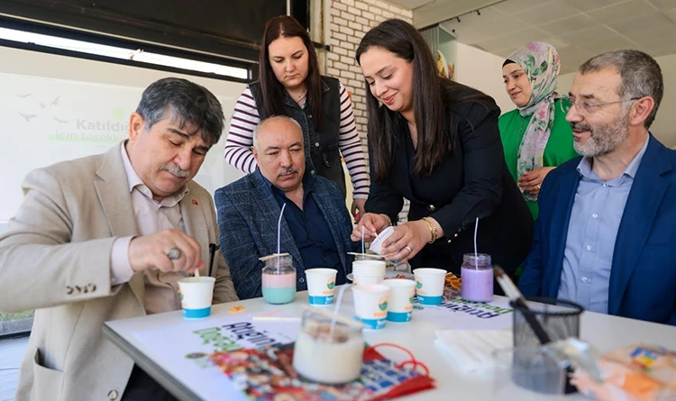 İlkadım’da cam atıklar sanata dönüştü