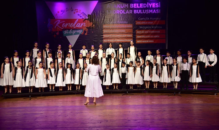 Müzik dolu gece: Atakum'da korolar buluştu