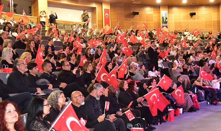 Müzik dolu gece: Atakum'da korolar buluştu