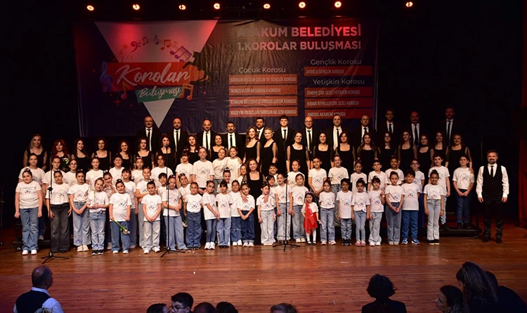 Müzik dolu gece: Atakum'da korolar buluştu