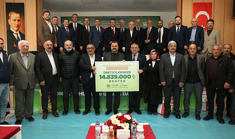 Samsun Büyükşehir’den çiftçiye destek: 376 üreticiye tohum ve gübre