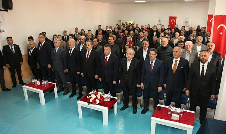 Samsun Büyükşehir’den çiftçiye destek: 376 üreticiye tohum ve gübre