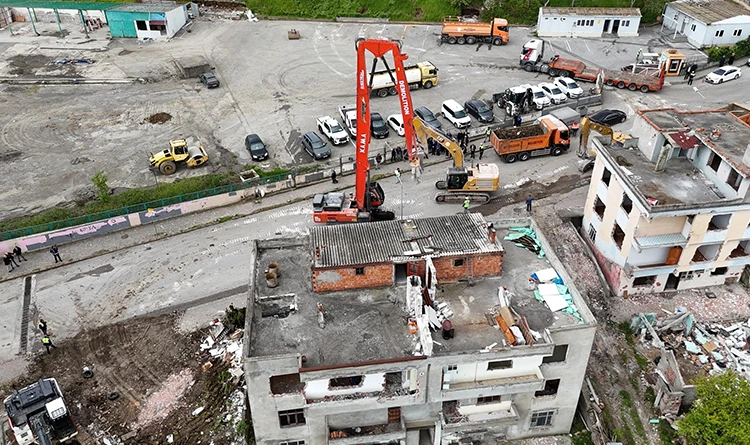 Samsun’da kentsel dönüşüm başladı: Anadolu Mahallesi’nde yıkımlar start aldı