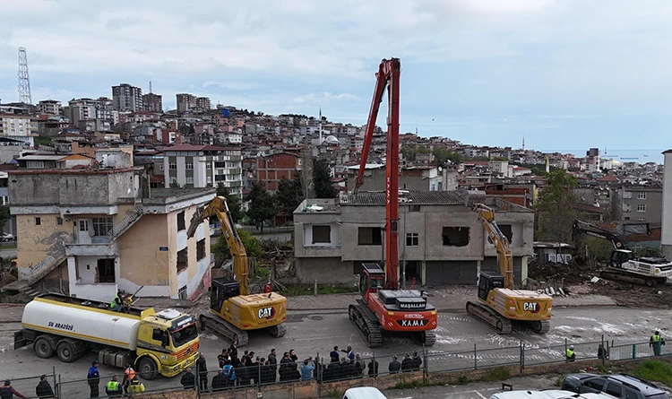 Samsun’da kentsel dönüşüm başladı: Anadolu Mahallesi’nde yıkımlar start aldı