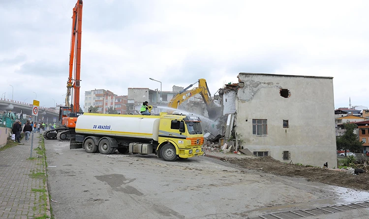 Samsun’da kentsel dönüşüm başladı: Anadolu Mahallesi’nde yıkımlar start aldı