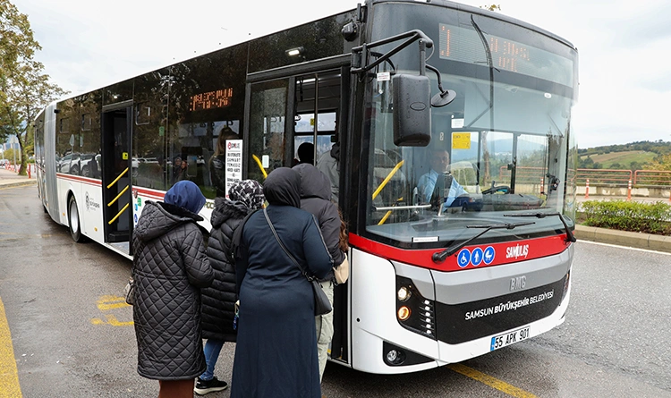 Samsun'da otobüs hatlarında yolcu rekoru kırıldı Samsun'da otobüs hatlarında yolcu rekoru kırıldı