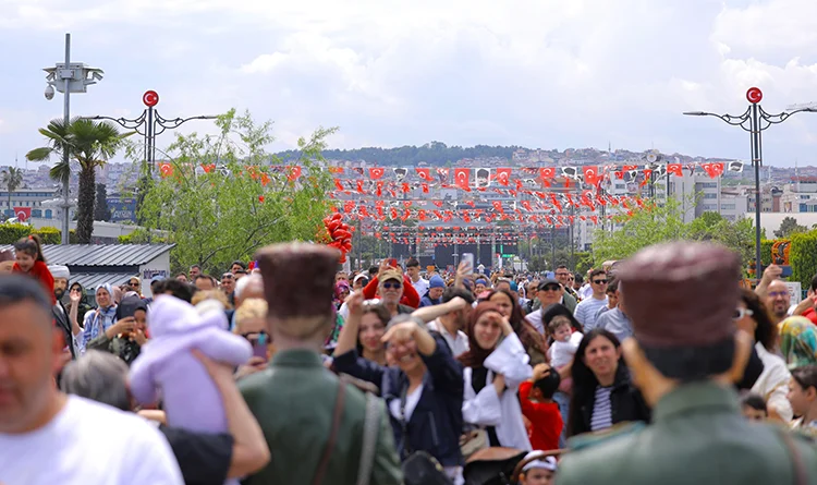 19 Mayıs coşkusu Samsun'da gökyüzüne ve denize sığmadı