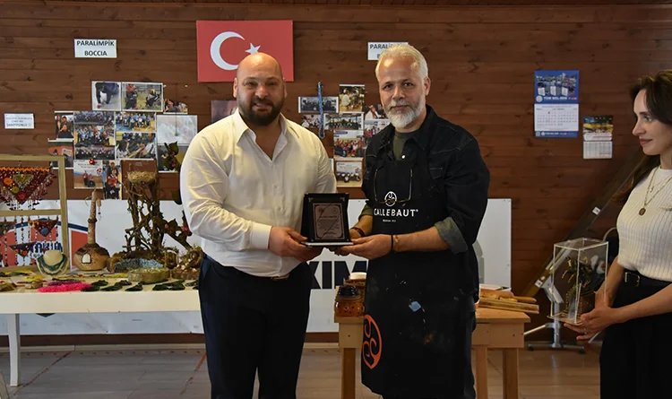 Atakum'da Yaşam Park'ın özel öğrencilerine seramik atölyesi