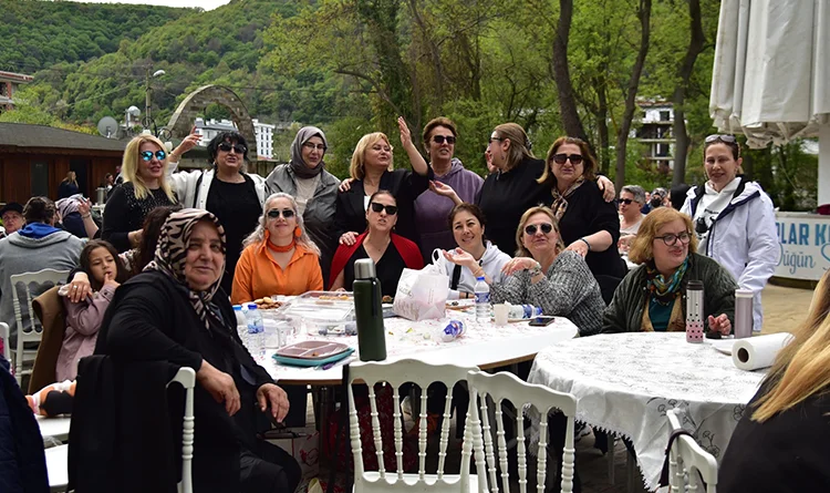 Atakum’da bahara merhaba: Coşkuyla kutladılar