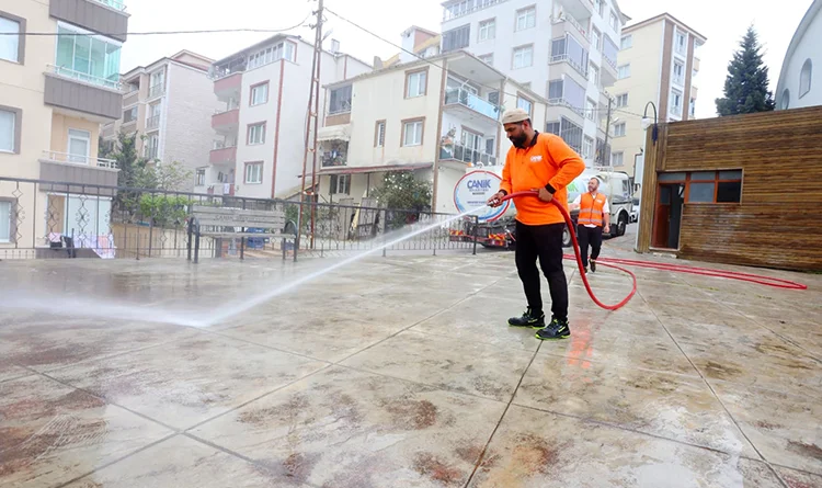 Canik bayrama hazırlandı