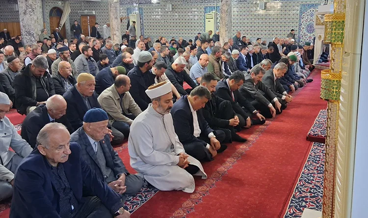 Havza Belediyesi'nden bayramlaşma programı: Birlik ve beraberlik mesajları verildi Havza Belediyesi'nden bayramlaşma programı: Birlik ve beraberlik mesajları verildi