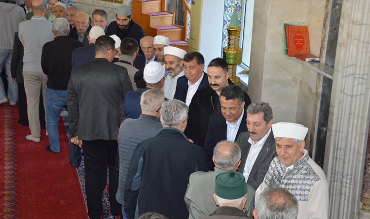 Havza Belediyesi'nden bayramlaşma programı: Birlik ve beraberlik mesajları verildi Havza Belediyesi'nden bayramlaşma programı: Birlik ve beraberlik mesajları verildi