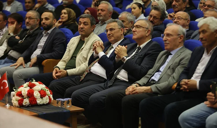 Karacaoğlan’dan Veysel’e: Aşıklar Samsun’da buluştu