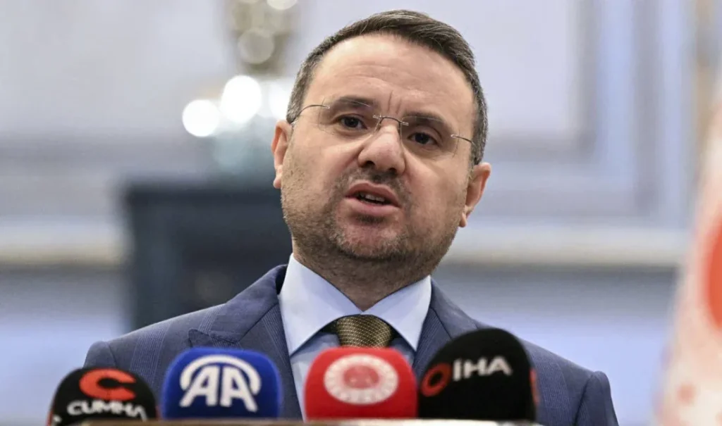 Adalet Bakanı Gürlek'ten Mutlak Butlan açıklaması: Demokratik bir karar alındı Adalet Bakanı Gürlek'ten Mutlak Butlan açıklaması: Demokratik bir karar alındı